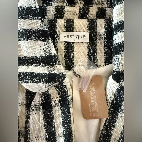 VESTIQUE BECCA BLAZER SIZE S - Picture 4 of 6
